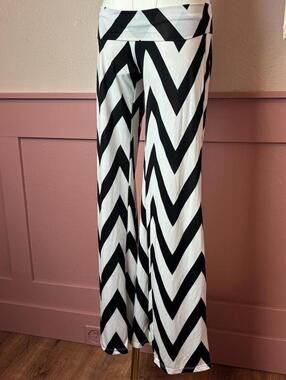 y2k foldover palazzo chevron low waisted flared pants  yoyo black white 2000s